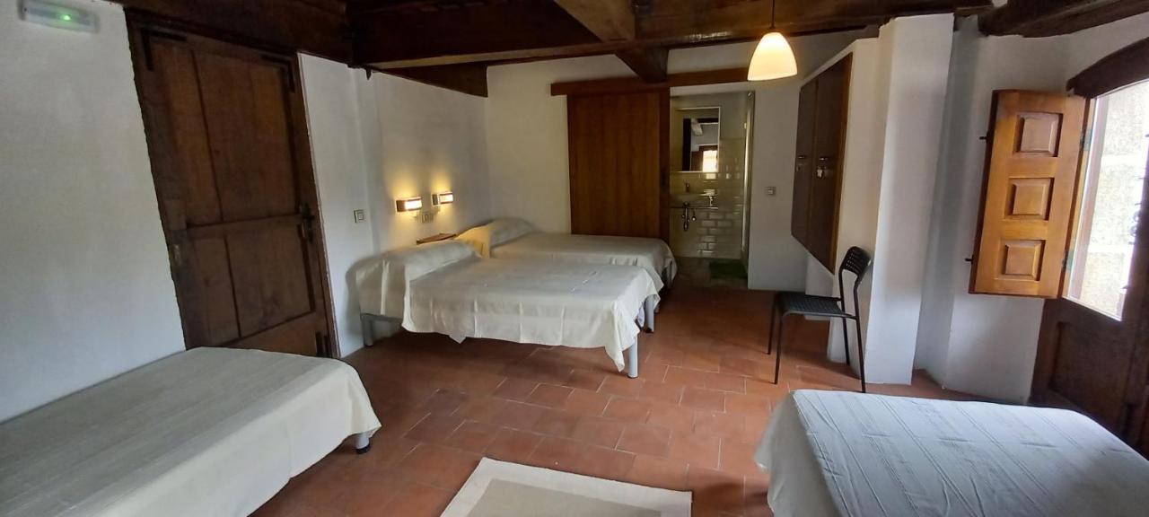 Albergue Turistico "San Blas" De Oliva De Plasencia المظهر الخارجي الصورة